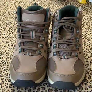 Eddie. Sure Clark Trail Womens Boots 5.5M